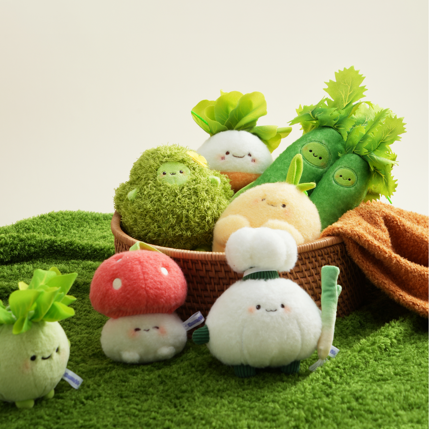 Veggie Family - Happy Garlic Plush - 25cm